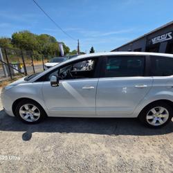Peugeot 5008 5008 1.6 HDi 112ch FAP BVM6 Business Pack 7pl Sainte-Luce-sur-Loire
