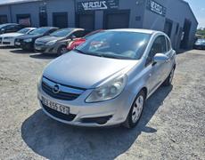 Opel Corsa Sainte-Luce-sur-Loire