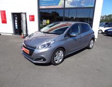 Peugeot 208 - 1.2 PURETECH 82CH E6.C SIGNATURE 5P - 9 900 €