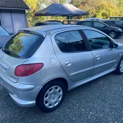 Peugeot 206 1.4 HDI URBAN 5P occasion - Coulounieix-Chamiers - photo 2/11
