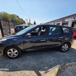 Renault Grand Scenic 3 Grand Sc&eacute;nic III dCi 110 FAP eco2 Dynamique Euro 5 5 pl Sainte-Luce-sur-Loire