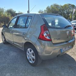 Dacia Sandero Sandero 1.5 dCi 85 eco2 Laur&eacute;ate Sainte-Luce-sur-Loire