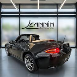 Mazda Mx-5 4 MX-5 Roadster 1.5L SKYACTIV-G 132 ch Kazari Vert-Saint-Denis