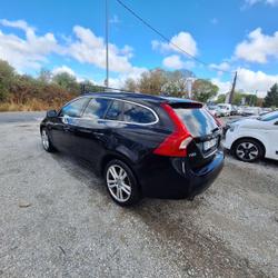 Volvo V60 DRIVe 115 ch Stop & Start Momentum occasion - Sainte-Luce-sur-Loire - photo 3/11
