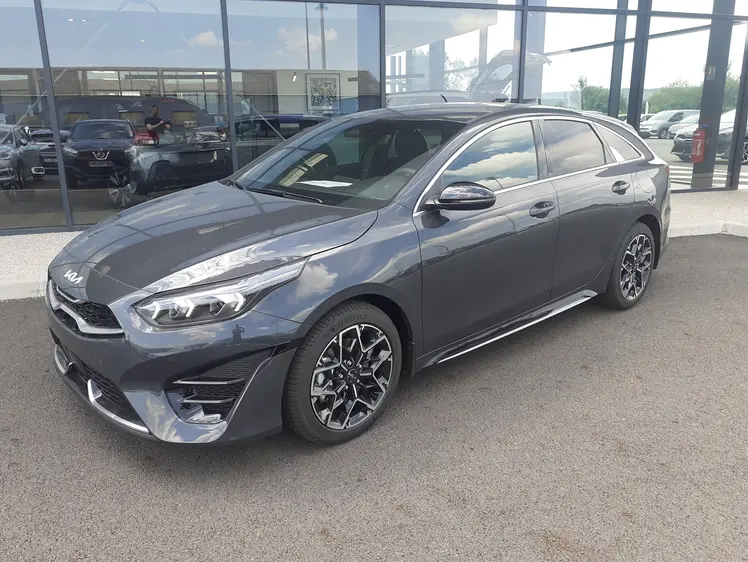 Kia Pro Cee'd  - 27 490 €
