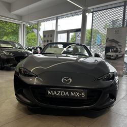 Mazda Mx-5 4 MX-5 Roadster 1.5L SKYACTIV-G 132 ch Kazari Vert-Saint-Denis