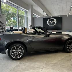 Mazda Mx-5 4 MX-5 Roadster 1.5L SKYACTIV-G 132 ch Kazari Vert-Saint-Denis