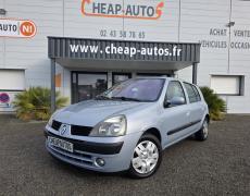 Renault Clio - II 1.4 16v 98ch Confort Pack Clim 5p - 2 490 €