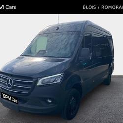 Mercedes Sprinter 317 CDI Pro 9G-Tronic Sp&eacute;cial Edition 30 ANS (52 500,00 &euro; HT) La Chauss&eacute;e-Saint-Victor