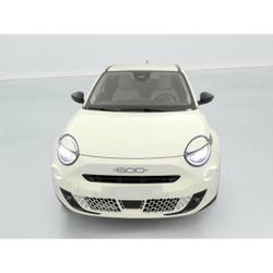 Fiat 600e T-Gen 3 1.2 Hybrid 110ch eDCT6 La Prima Saint-Jouan-des-Gu&eacute;rets