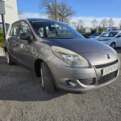 Renault Scenic 3 III 1.5 dCi 105ch AUTHENTIQUE Quelaines-Saint-Gault