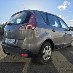 Renault Scenic 3 III 1.5 dCi 105ch AUTHENTIQUE Quelaines-Saint-Gault