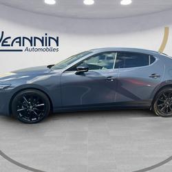 Mazda Mazda3 Mazda3 5 portes 2.0L e-SKYACTIV-X M Hybrid 186 ch BVM6 Homura Vert-Saint-Denis