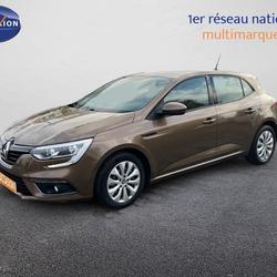 Renault Megane 4  Lieu-Saint-Amand