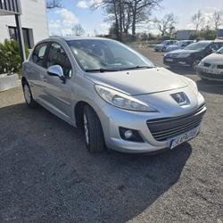 Peugeot 207 1.6 HDi92 FAP Premium 5p Quelaines-Saint-Gault