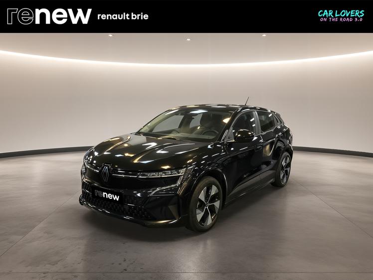 Renault Megane E-Tech  - 23 180 €