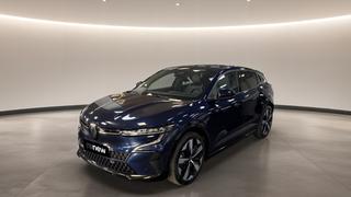 Renault Megane E-Tech  - photo 0