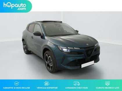 Alfa Romeo Junior - 1.2 Ibrida 145 ch e-DCT6 Q4 Ti - 33 546 €