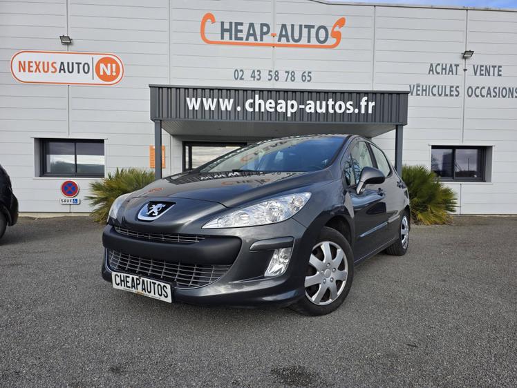 Peugeot 308  - Premium - 4 490 €