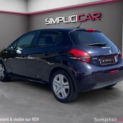 Peugeot 208 (2) 1.2 PURETECH 82 SIGNATURE 5P Saint-Martin-de-Fontenay