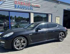 Porsche Panamera Saint-Pierre-la-Cour