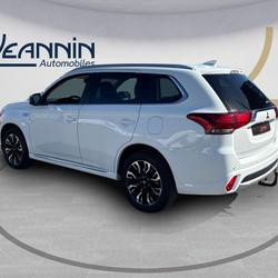 Mitsubishi Outlander Outlander 2.0I 200 PHEV Hybride rechargeable Essence Intense La Chapelle-Saint-Luc