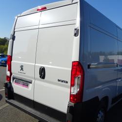 Peugeot Boxer 330 L2H2 2.2 BLUEHDI S&S 140CH PRO Plo&euml;rmel