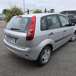 Ford Fiesta III 1.4 TDCi68 Fun 5p Quelaines-Saint-Gault