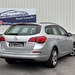 Opel Astra Sports Tourer 1.7 CDTI 110 FAP ecoFLEX S/S 105g Cosmo Douchy-les-Mines