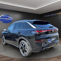 Volkswagen T-Roc NOUVEAU 1.5 eTSI 150 DSG7 R-LINE avec ATTELAGE  et EASY CLOSE Pabu