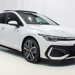 Volkswagen Golf 8 2.0 TDI 150 DSG R-LINE avec TOIT PANO et CAMERA 360 Pabu