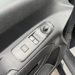 Peugeot Partner STANDARD 650KG BLUEHDI 100CH S&S BVM5 PRO Saint-Georges-des-Groseillers