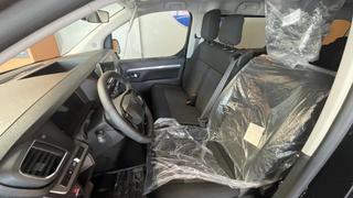 Peugeot Traveller  - photo 3