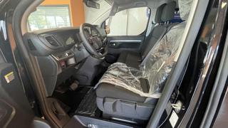 Peugeot Traveller  - photo 4