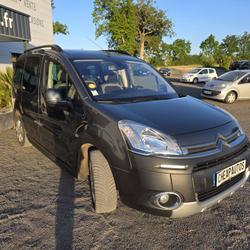 Citroen Berlingo II 1.6 HDi90 XTR + 5p Quelaines-Saint-Gault