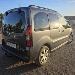 Citroen Berlingo II 1.6 HDi90 XTR + 5p Quelaines-Saint-Gault