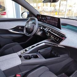 Peugeot 3008 1.2 Hybride 136 ch GT e-DCS6 Saint-Memmie