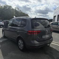 Volkswagen Touran occasion - Saint-Fraimbault-de-Pri&egrave;res - photo 2/9