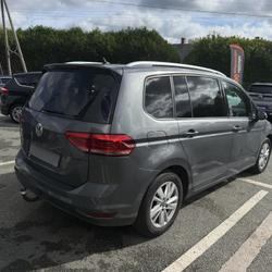 Volkswagen Touran occasion - Saint-Fraimbault-de-Pri&egrave;res - photo 3/9