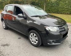 Dacia Sandero - 0.9 TCE 90 LAUREATE BVM - 7 990 €