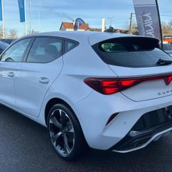 Cupra Leon Leon 1.5 eTSI Hybrid 150 ch DSG7 V Vert-Saint-Denis