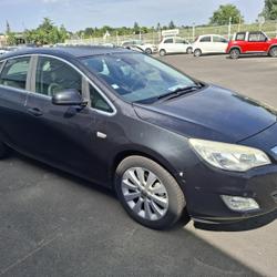 Opel Astra 1.7 CDTI110 FAP COSMO Petit-Mars