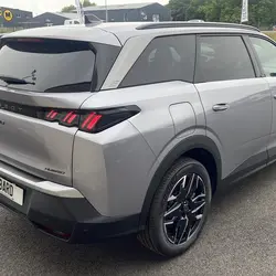 Peugeot 5008 HYBRID 145CH ALLURE E-DCS6 Serres-Castet