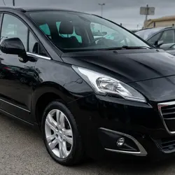 Peugeot 5008 1.6 BlueHDi 120 S&S Allure EAT6 7 places *GPS*TOIT PANORAMIQUE*AFFICHAGE TETE HAUTE* Rennes