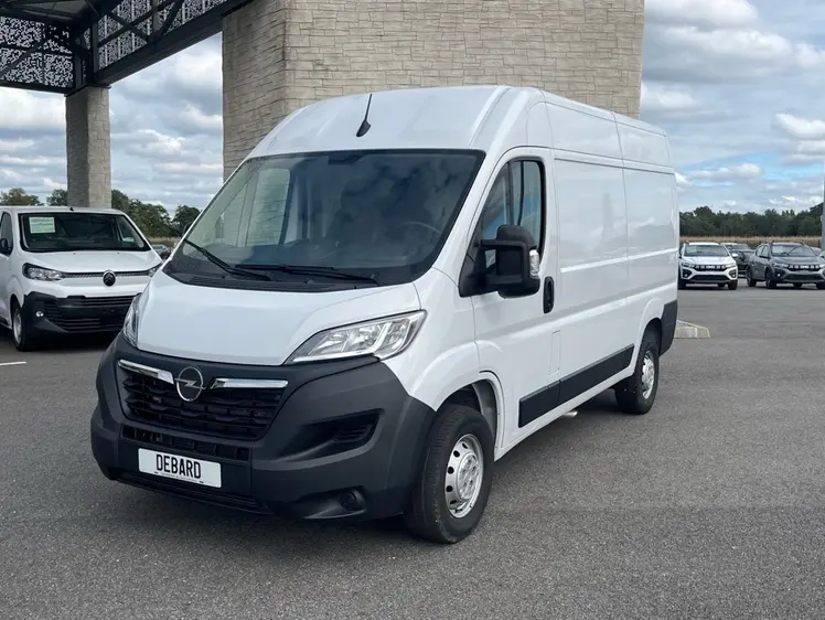 Opel Movano  - 25 990 €