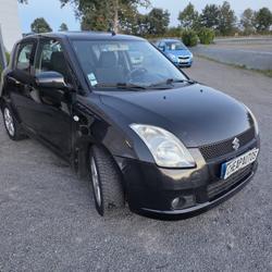 Suzuki Swift II 1.3 DDiS GLX 5p occasion - Quelaines-Saint-Gault - photo 2/5