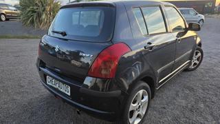Suzuki Swift  - photo 2