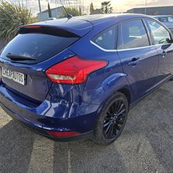Ford Focus III 1.6 TDCi 115ch Titanium occasion - Quelaines-Saint-Gault - photo 3/5
