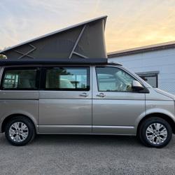 Volkswagen California T5 Comfortline - 2.0 TDI 140 ch - Store - Attelage - 94500 kms - 1&egrave;re main !!! Franqueville-Saint-Pierre