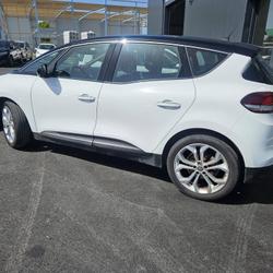Renault Megane 4 IV (BFB) 1.2 TCe 130ch energy Zen Ploudaniel